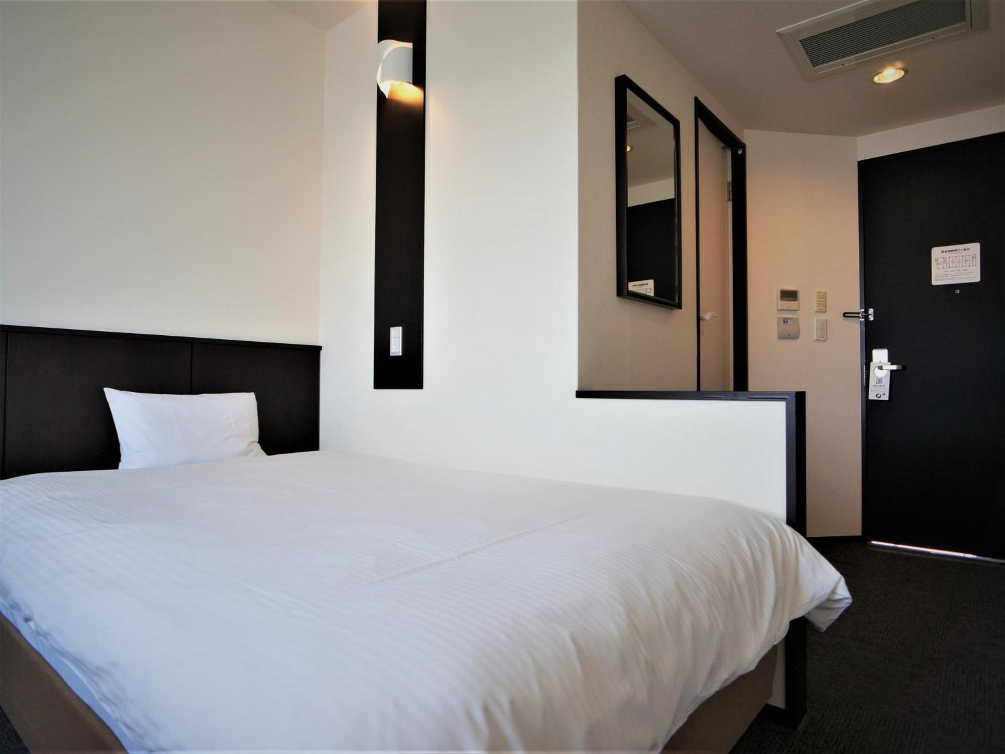 Green Rich Hotel Tosu Ekimae Zewnętrze zdjęcie
