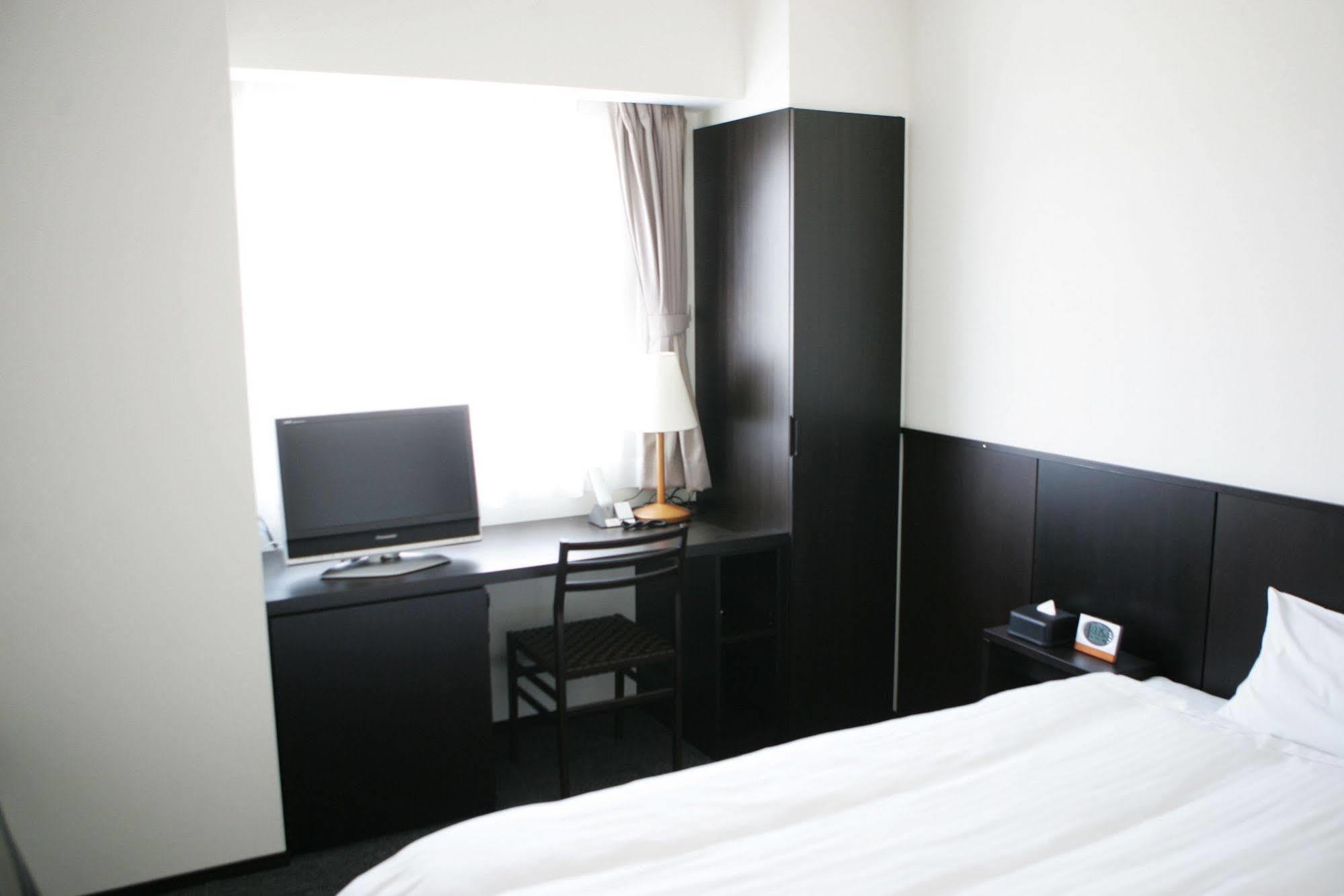 Green Rich Hotel Tosu Ekimae Zewnętrze zdjęcie