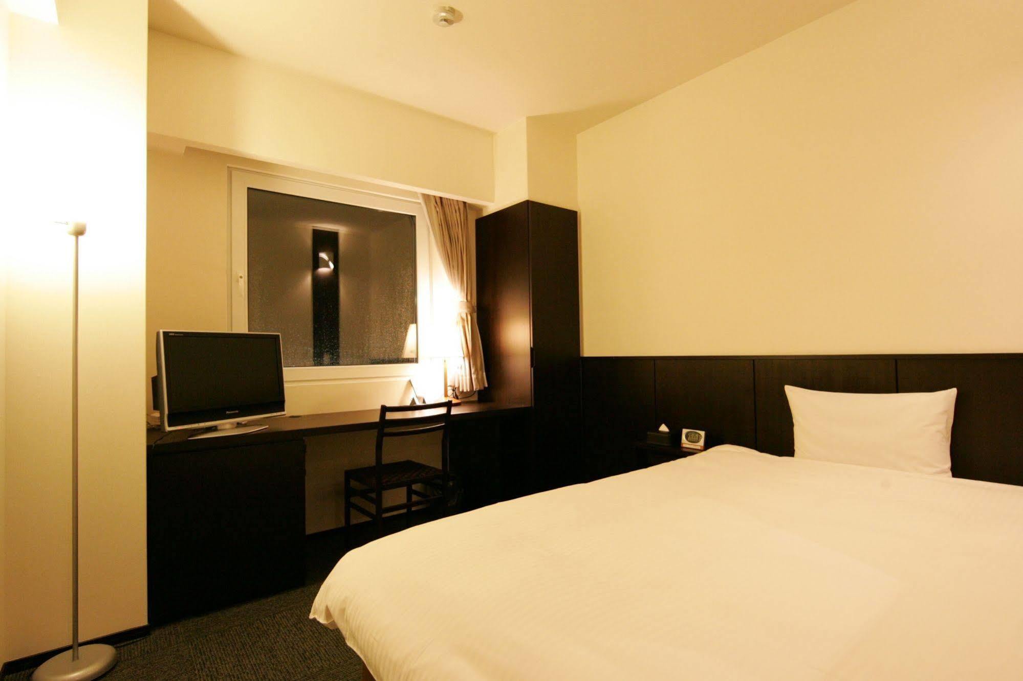 Green Rich Hotel Tosu Ekimae Zewnętrze zdjęcie